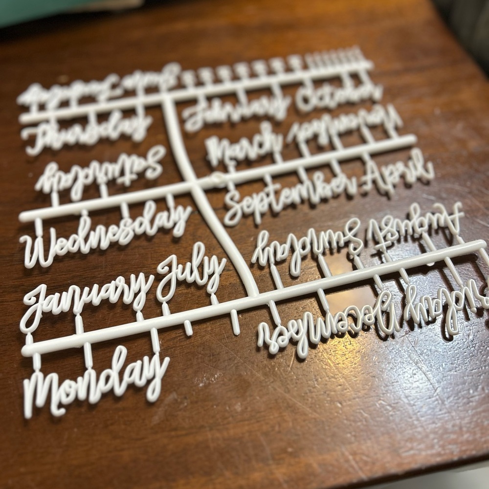 Little hippo Wooden Letter board with Black and White Letters - Picture 2 of 7